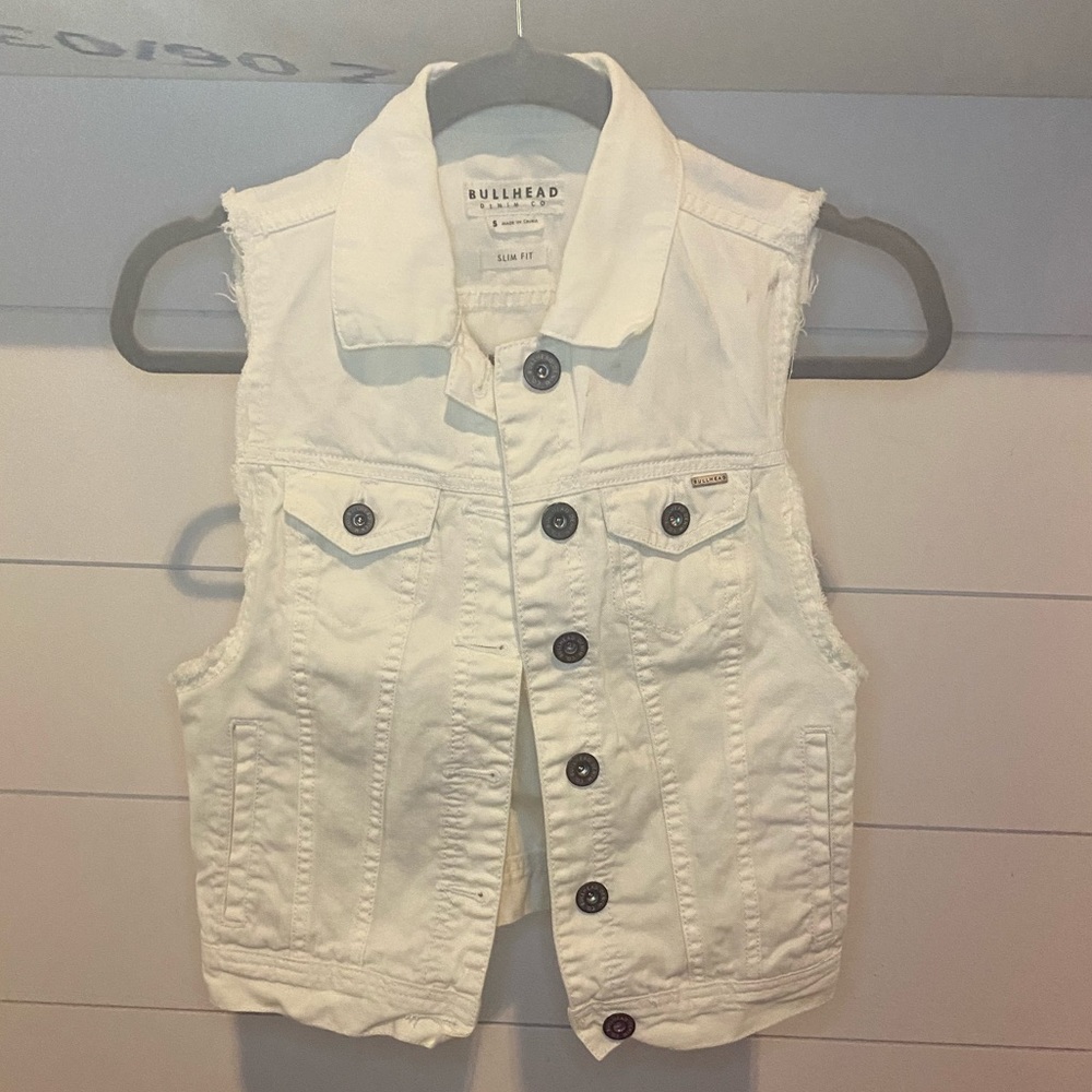 Bullhead denim co slim fit white jean vest